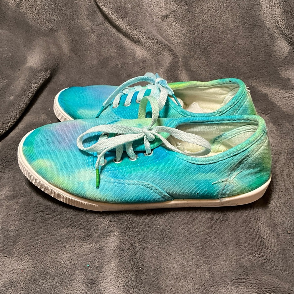 Wonder Nation Girls Size 3 Casual Canvas Sneaker